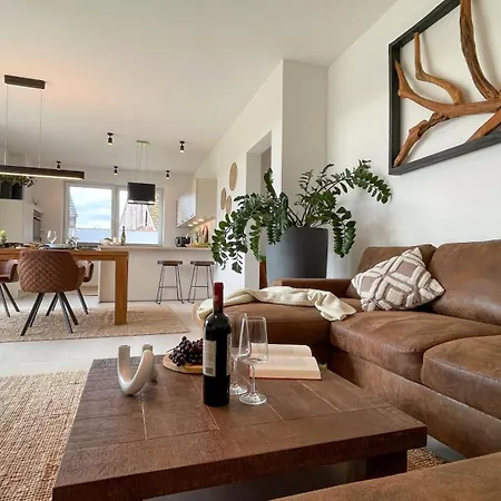 Alpakablick - Inklusive Gratis Alpaka Meet & Greet Rhede (North Rhine-Westphalia)